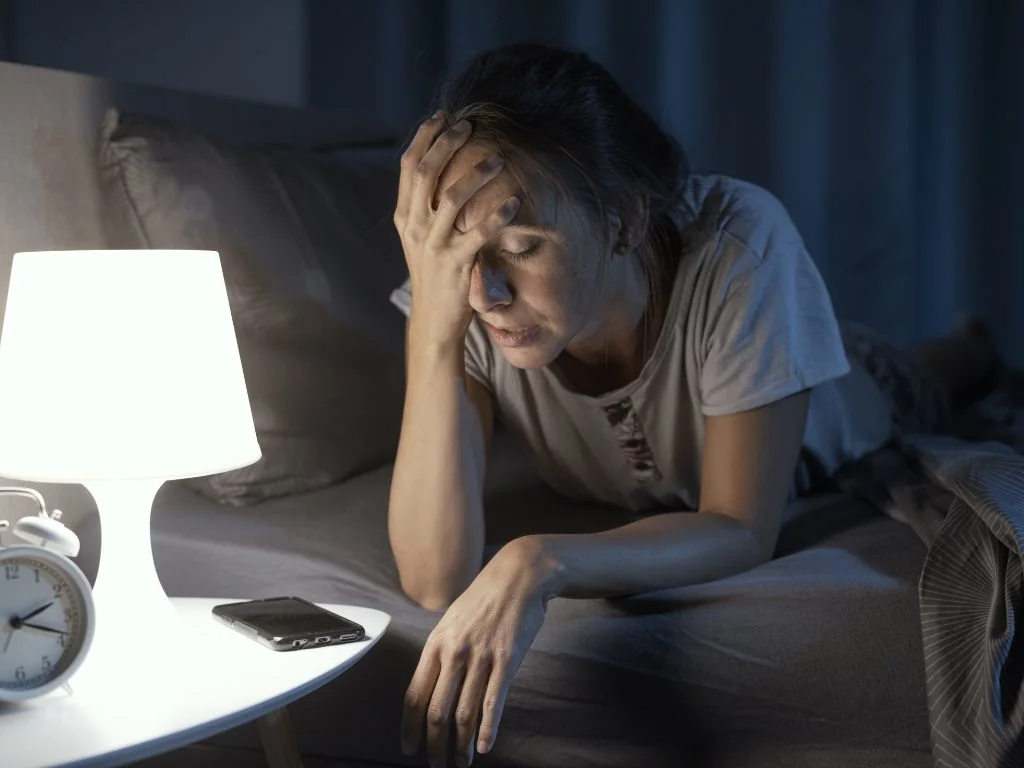 Waking at 2am – 4am During Peri-Menopause or Menopause? Understanding Hormones, Insomnia & Poor Sleep